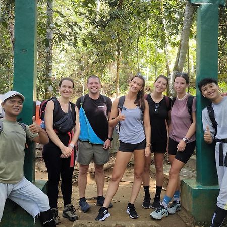Sama Sama Homestay & Trekking Only Stay Here Book Trekking And Transport With Us Bukit Lawang Zewnętrze zdjęcie