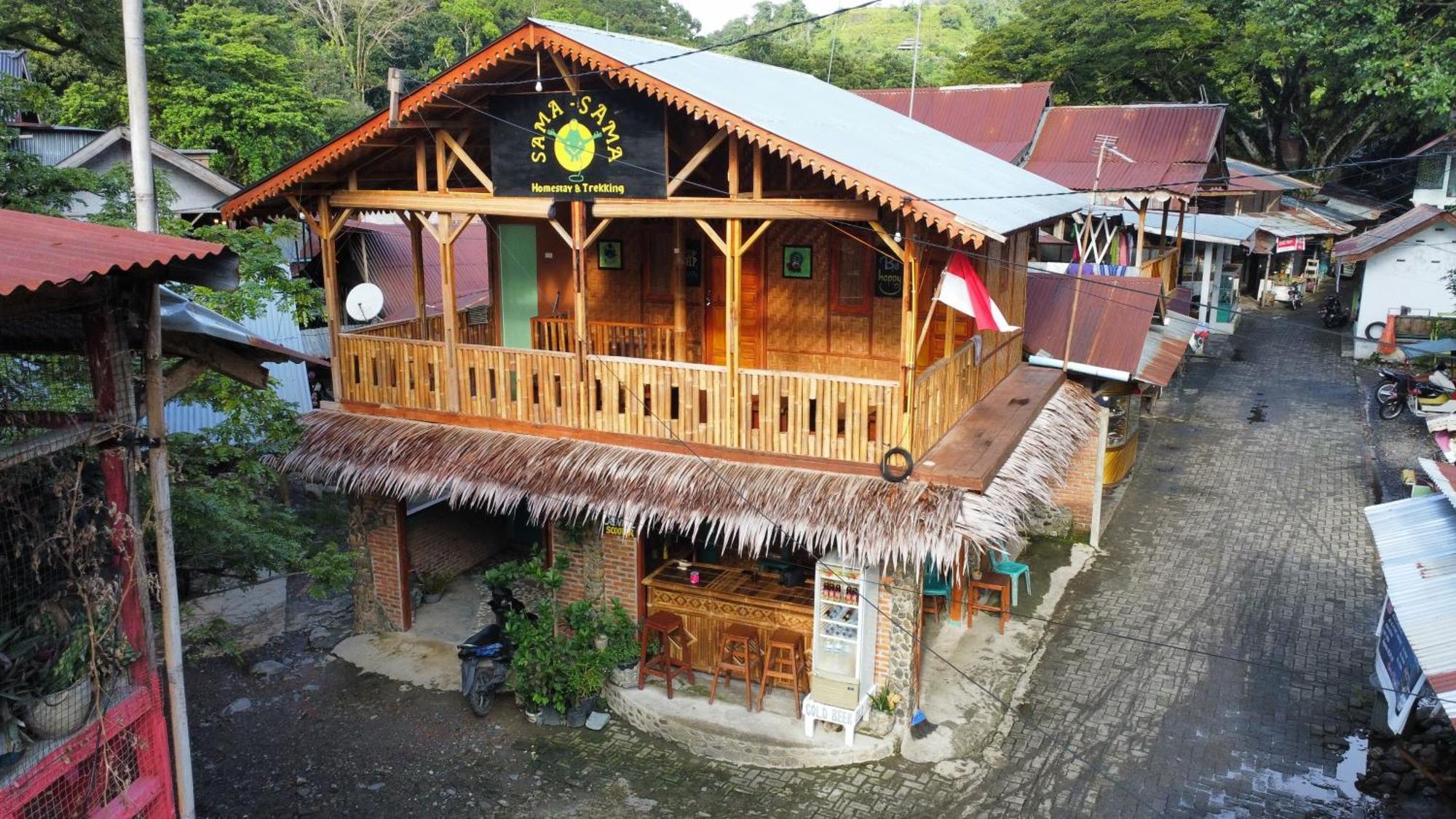 Sama Sama Homestay & Trekking Only Stay Here Book Trekking And Transport With Us Bukit Lawang Zewnętrze zdjęcie
