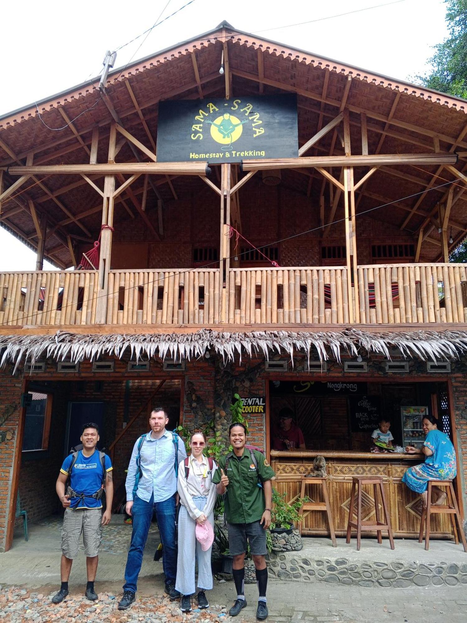 Sama Sama Homestay & Trekking Only Stay Here Book Trekking And Transport With Us Bukit Lawang Zewnętrze zdjęcie
